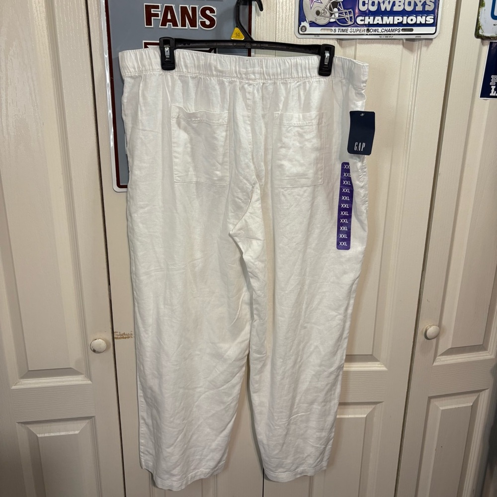 GAP Women’s Lined Pants - Picture 2 of 8